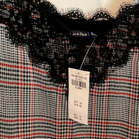 Abercrombie & Fitch Black Red Plaid Lace Cami 🥀 - Picture 2 of 12